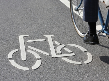 Fahrradweg mit Fahrrad